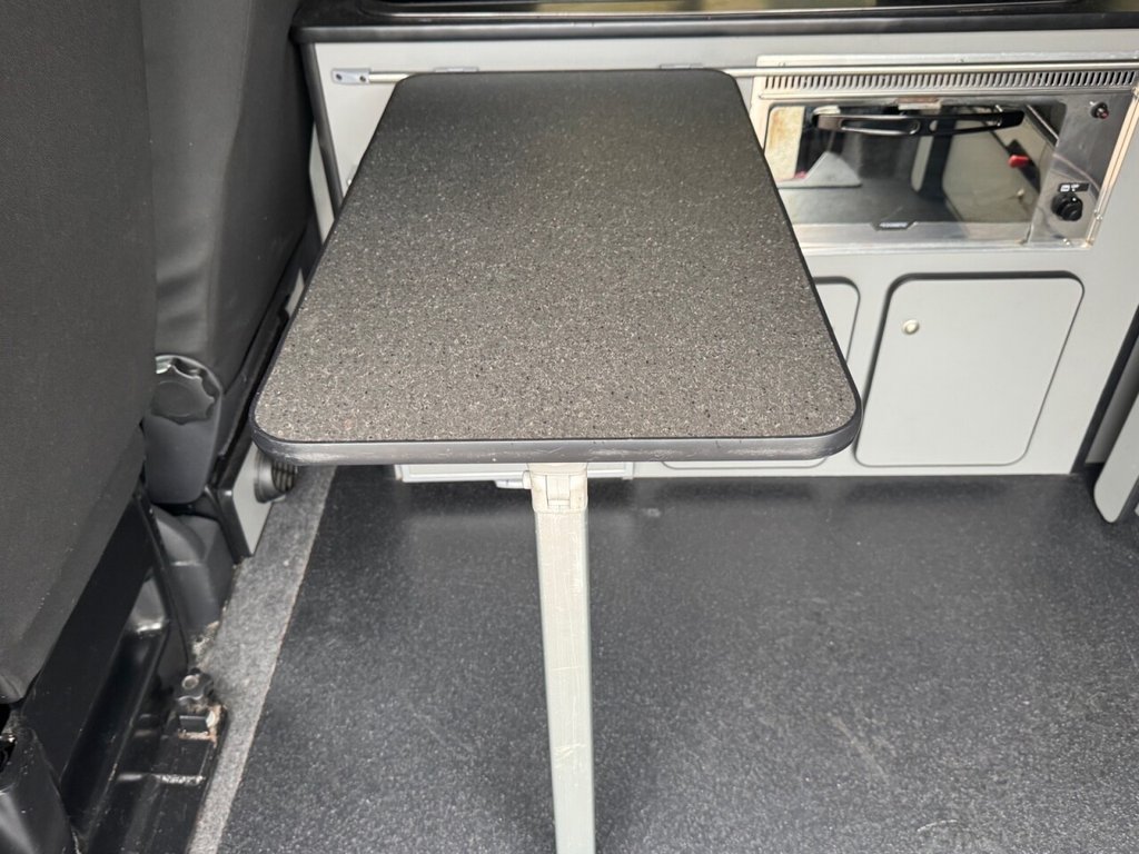 Used Volkswagen Transporter 2017 for sale - 76998888: Photo 20