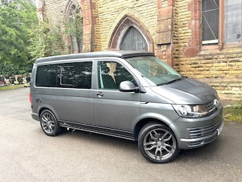 Used Volkswagen Transporter 2017 for sale - 76998888: Photo