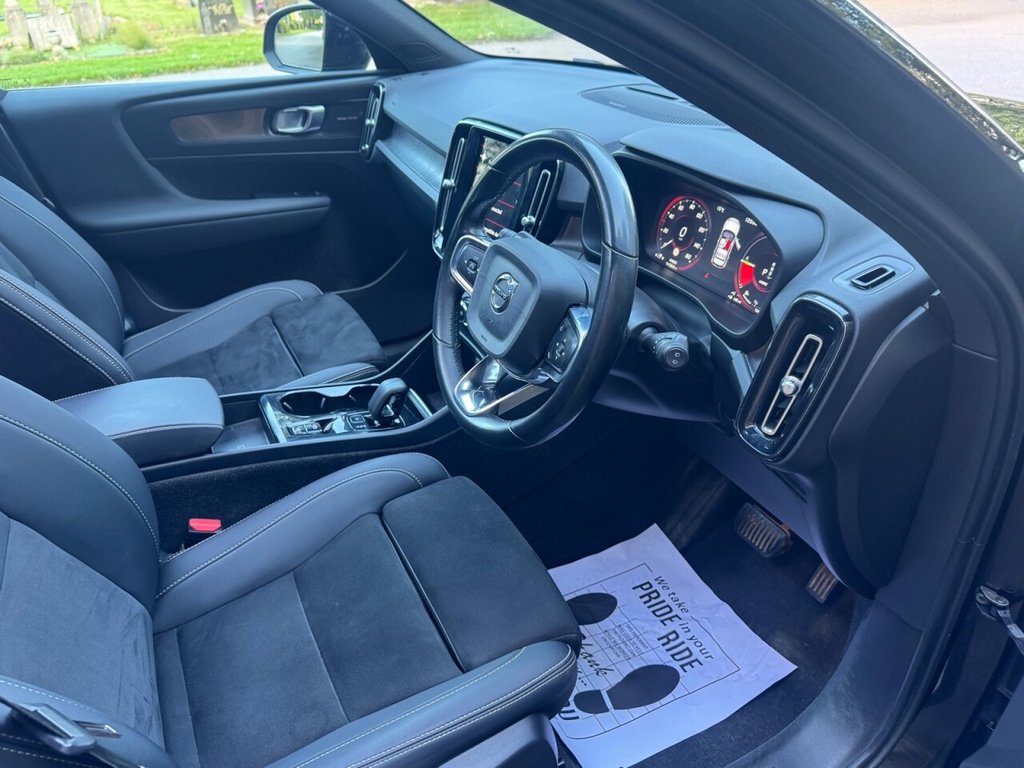 Used Volvo XC40 2023 for sale - 76998880: Photo 4