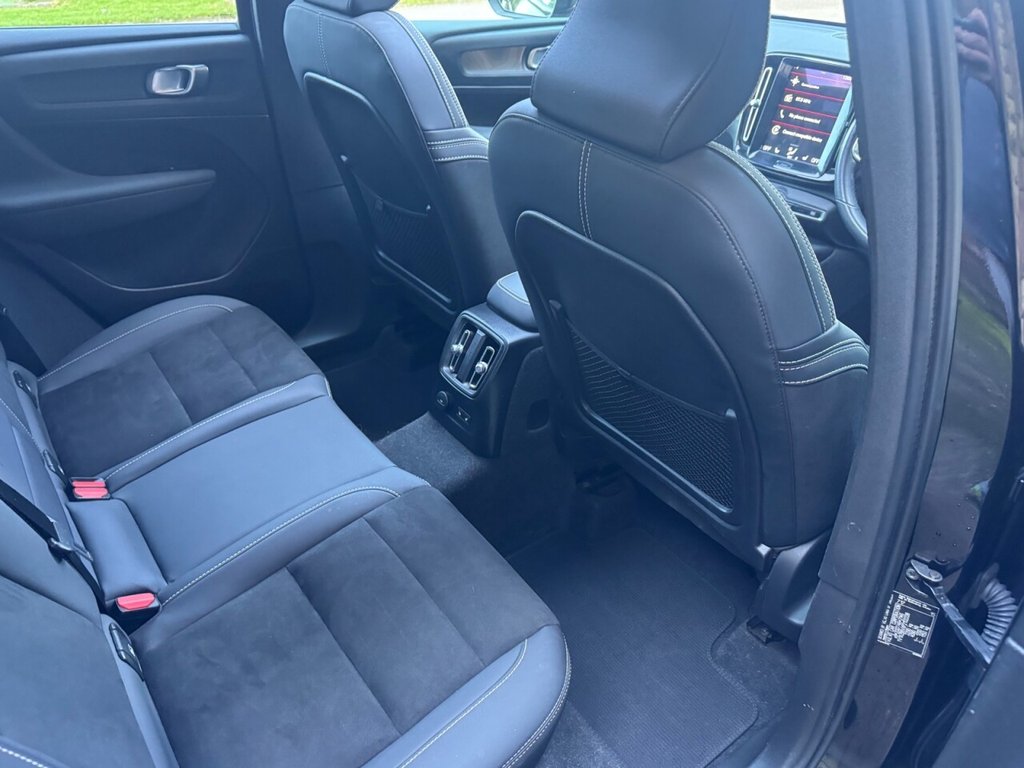 Used Volvo XC40 2023 for sale - 76998880: Photo 6