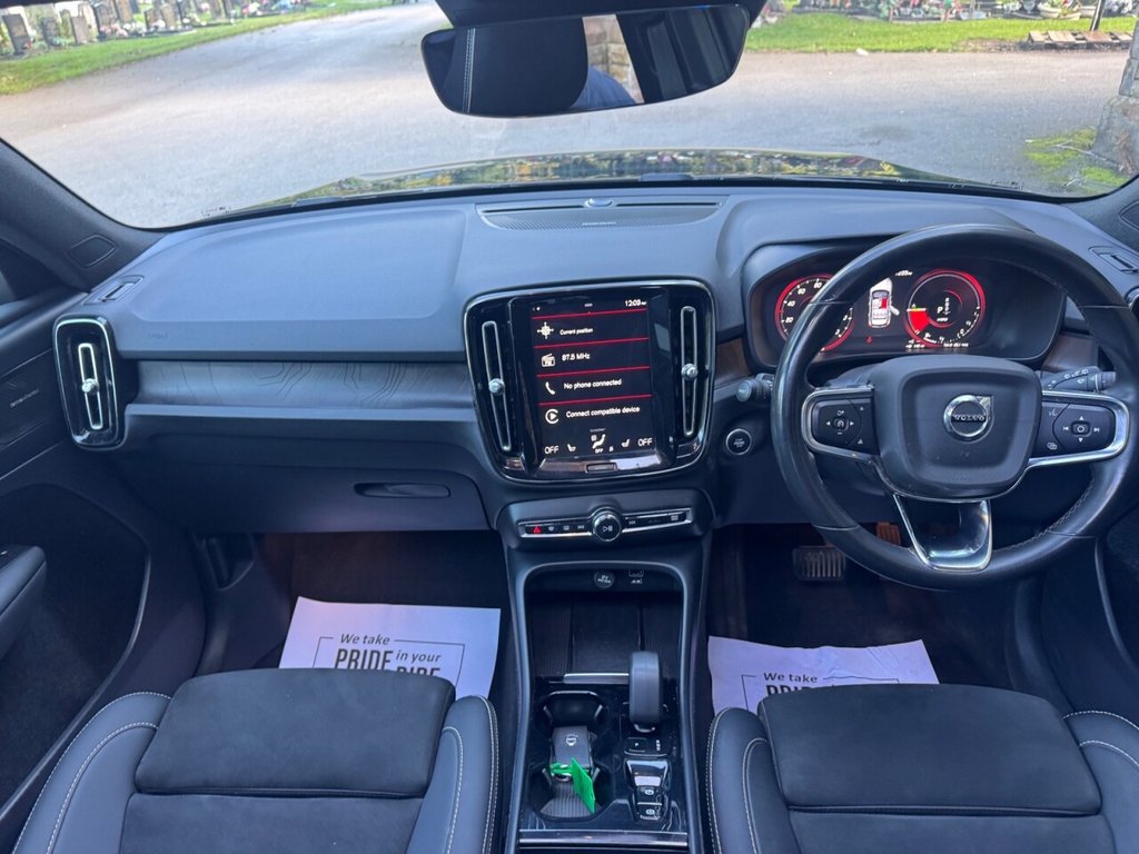 Used Volvo XC40 2023 for sale - 76998880: Photo 8