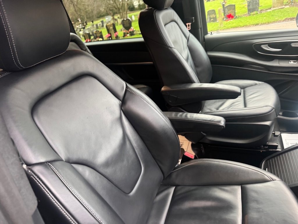 Used Mercedes-Benz V-Class 2023 for sale - 77269064: Photo 5