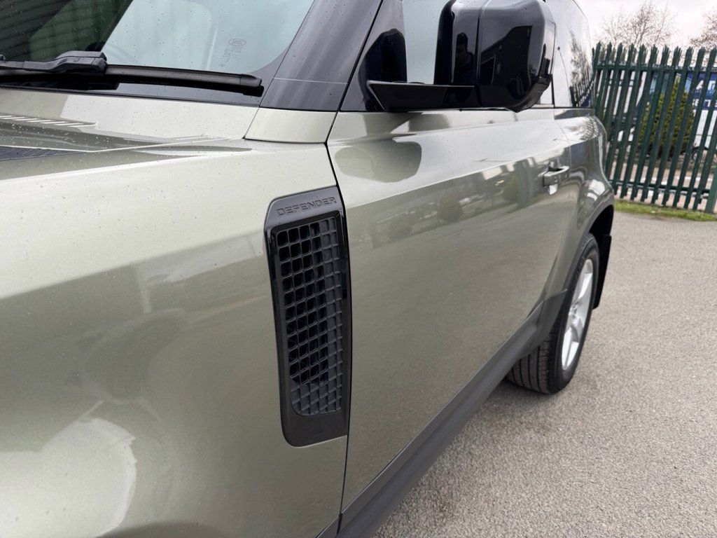 Used Land Rover Defender 2023 for sale - 77452391: Photo 33
