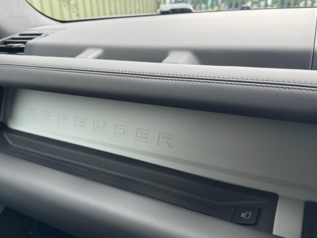 Used Land Rover Defender 2023 for sale - 77452391: Photo 34