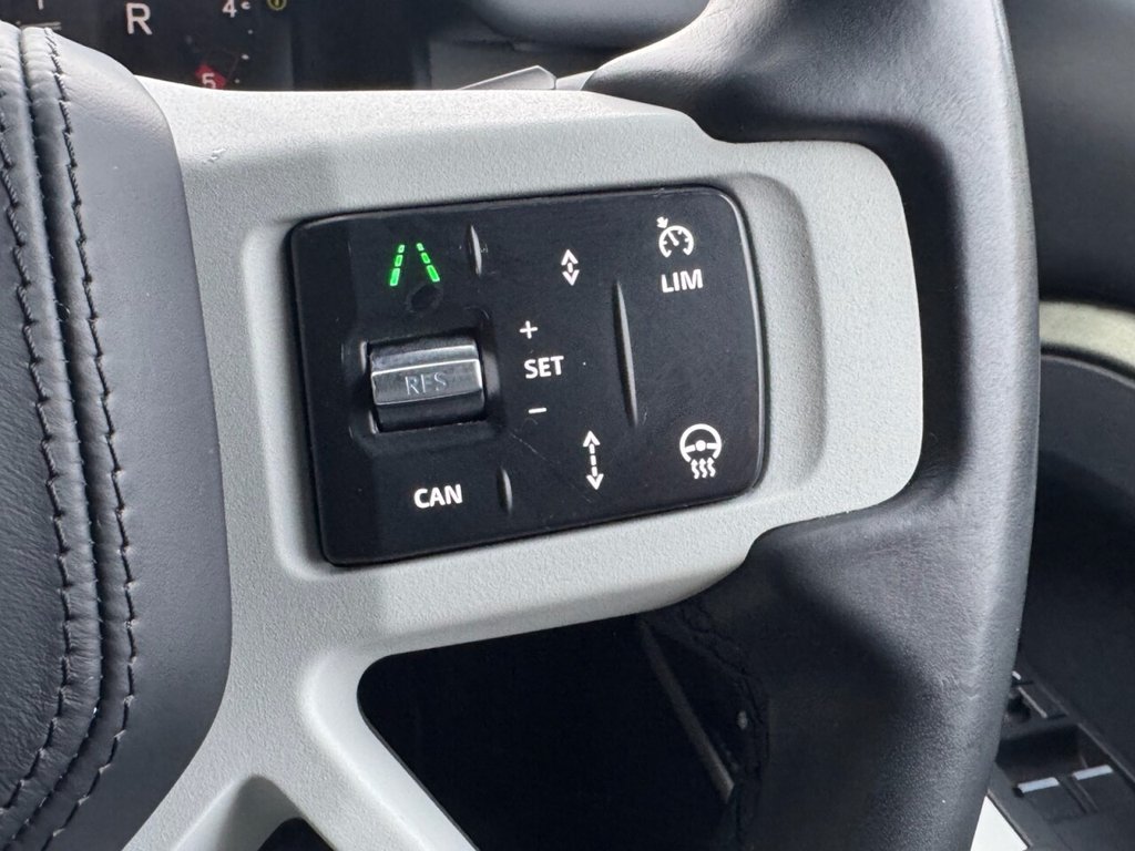 Used Land Rover Defender 2023 for sale - 77452391: Photo 38
