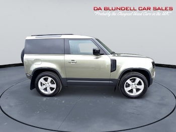 Used Land Rover Defender 2023 for sale - 77452391: Photo