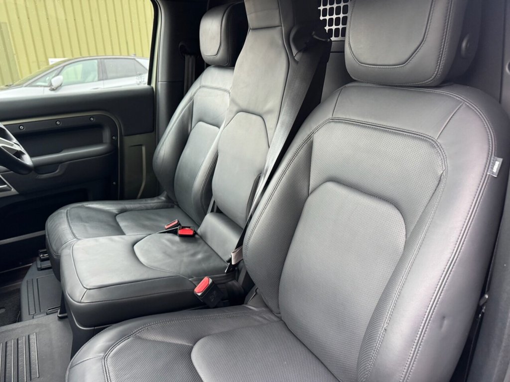 Used Land Rover Defender 2023 for sale - 77452391: Photo 7