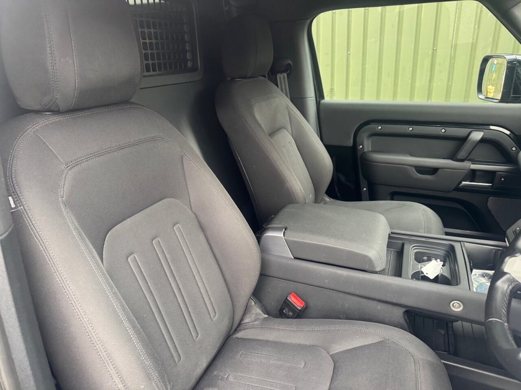Used Land Rover Defender 2021 for sale - 77153565: Photo 5