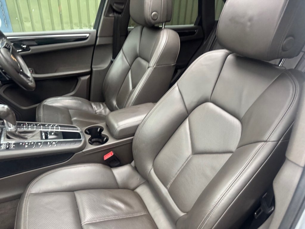 Used Porsche Macan 2015 for sale - 77038265: Photo 39