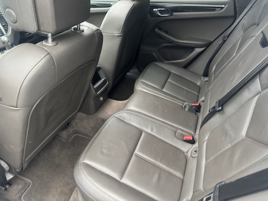 Used Porsche Macan 2015 for sale - 77038265: Photo 40