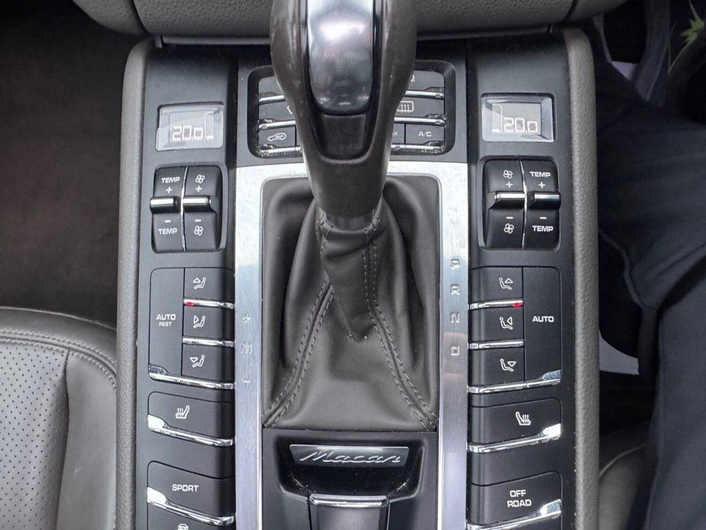 Used Porsche Macan 2015 for sale - 77038265: Photo 43