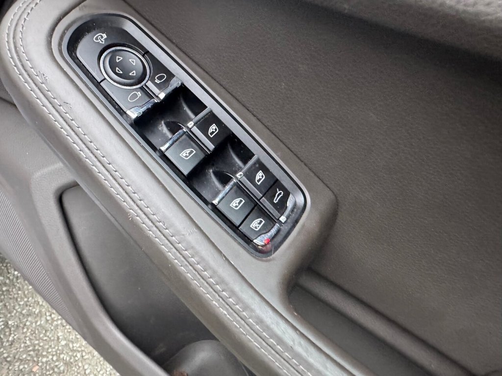 Used Porsche Macan 2015 for sale - 77038265: Photo 49