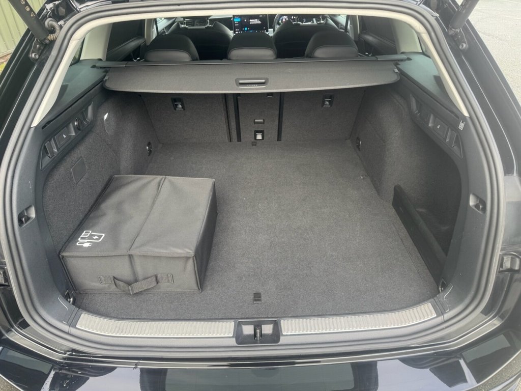 Used Volkswagen Passat 2024 for sale - 77621637: Photo 13