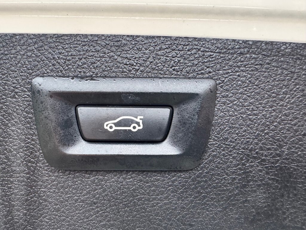 Used BMW 3 Series 2013 for sale - 77038229: Photo 42