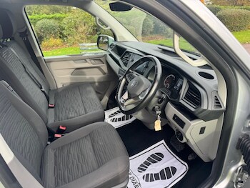 Used Volkswagen Transporter Shuttle 2022 for sale - 76998883: Photo