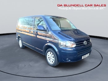 Used Volkswagen Transporter Shuttle 2015 for sale - 76998899: Photo