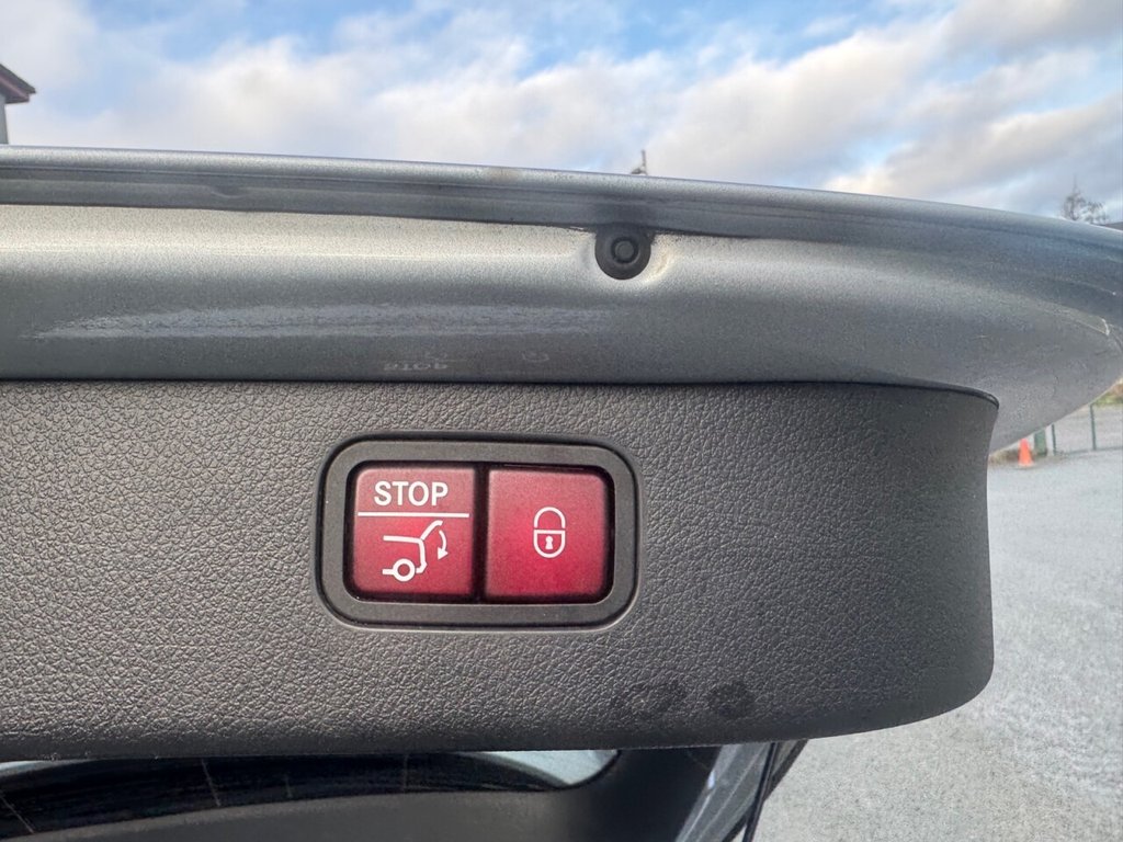 Used Mercedes-Benz C Class 2023 for sale - 77020404: Photo 36