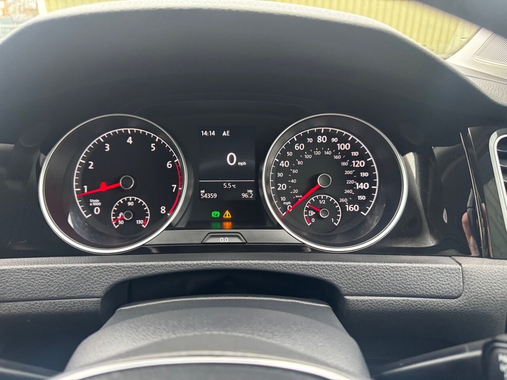 Used Volkswagen Golf 2017 for sale - 77161802: Photo 37