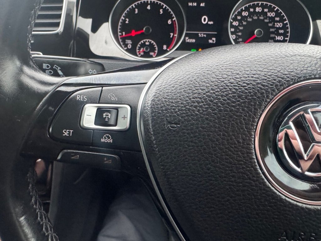 Used Volkswagen Golf 2017 for sale - 77161802: Photo 38