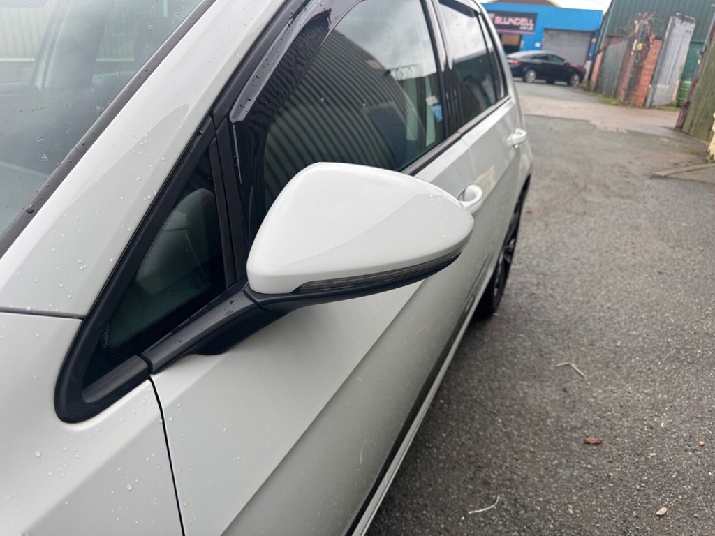 Used Volkswagen Golf 2017 for sale - 77161802: Photo 43