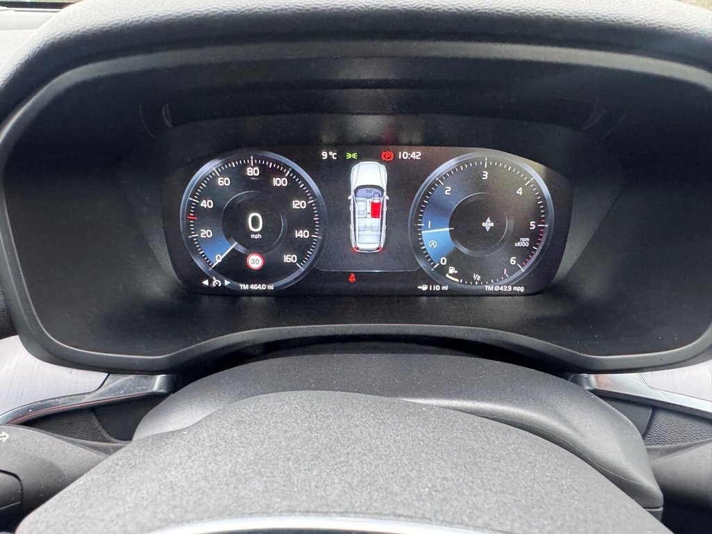 Used Volvo V60 2019 for sale - 76998903: Photo 38