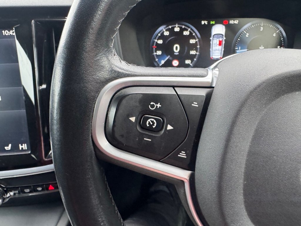 Used Volvo V60 2019 for sale - 76998903: Photo 39