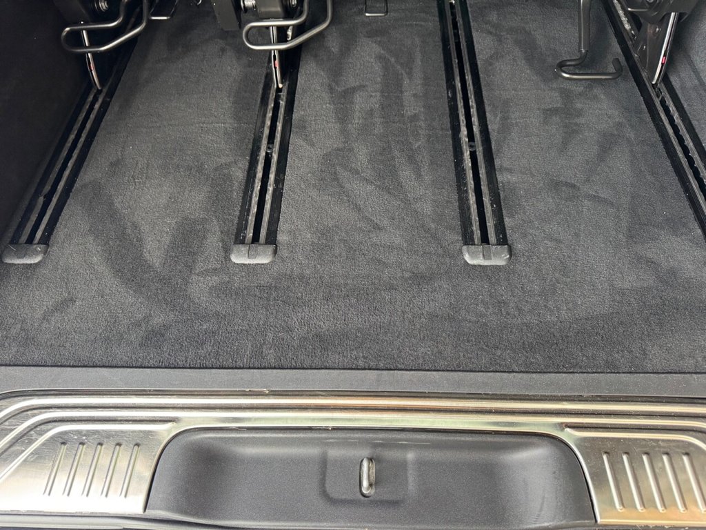 Used Mercedes-Benz V-Class 2020 for sale - 77111004: Photo 11