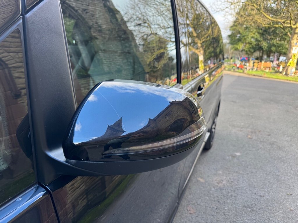 Used Mercedes-Benz V-Class 2020 for sale - 77111004: Photo 41