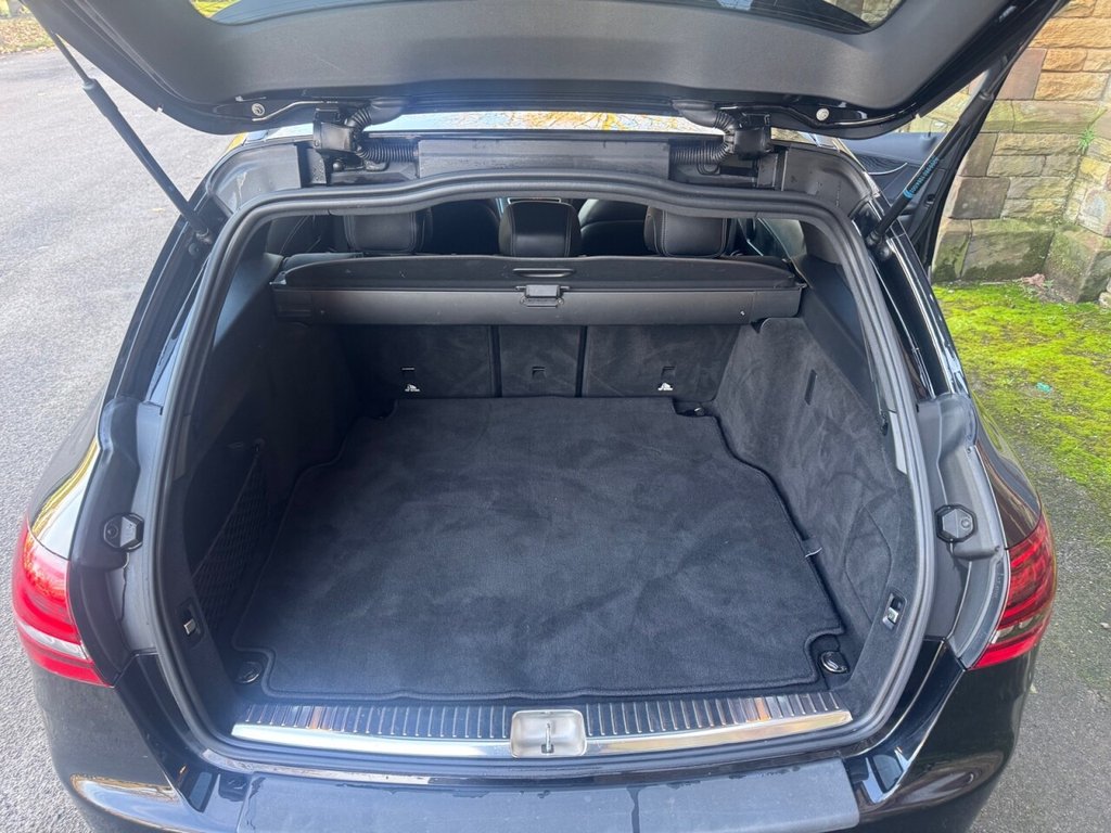 Used Mercedes-Benz C Class 2021 for sale - 76998892: Photo 12