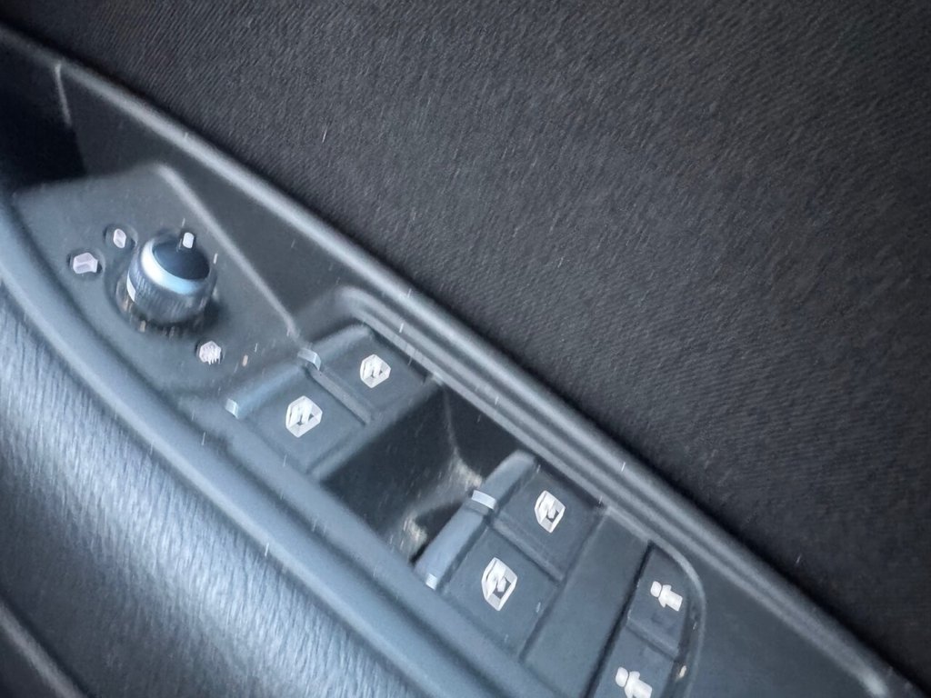 Used Audi A4 Avant 2016 for sale - 76998904: Photo 38