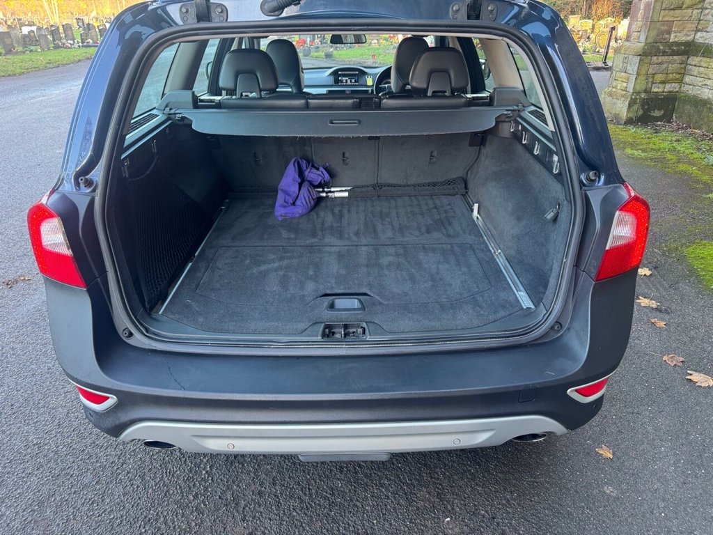 Used Volvo XC70 2011 for sale - 76998896: Photo 21