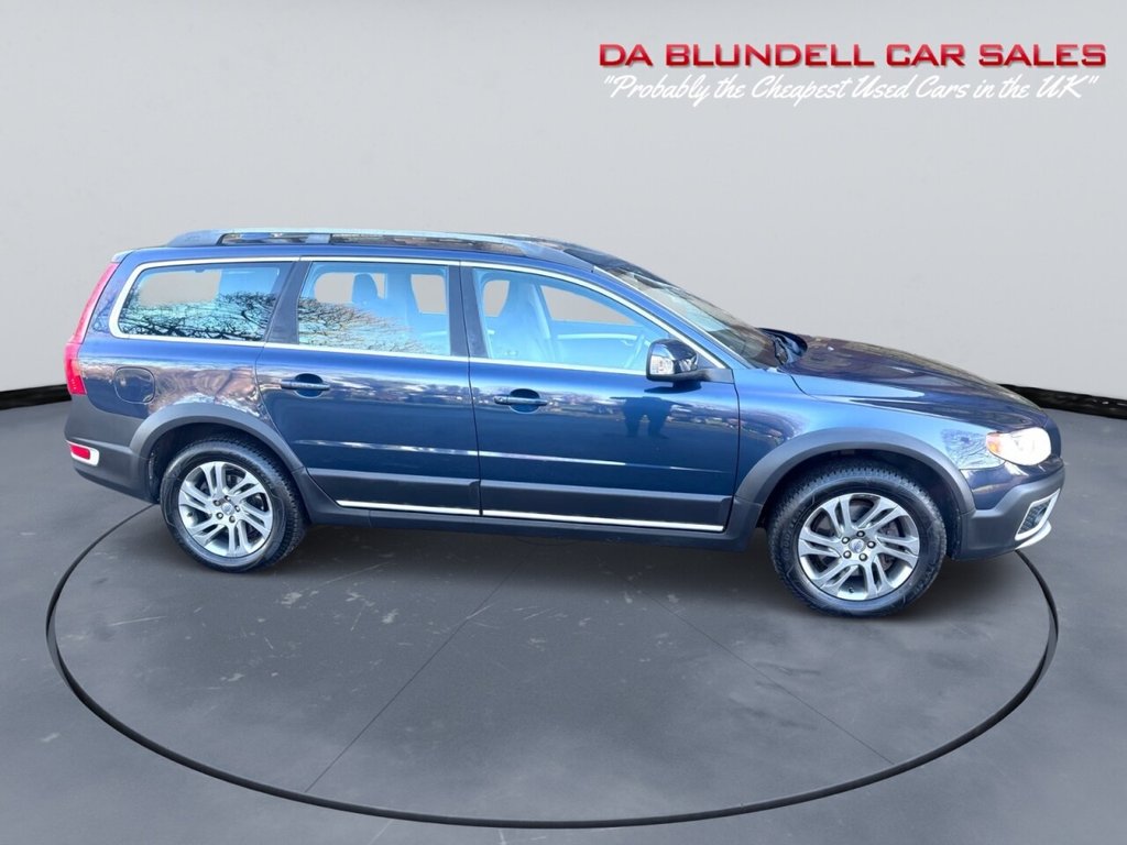Used Volvo XC70 2011 for sale - 76998896: Photo 3