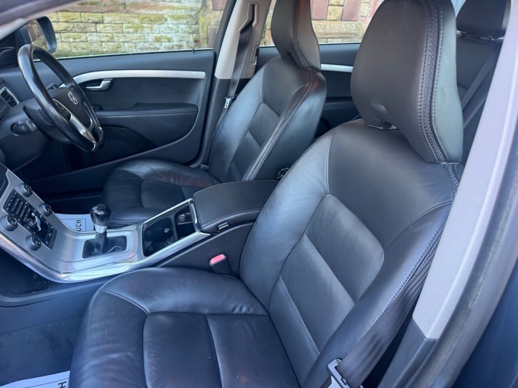 Used Volvo XC70 2011 for sale - 76998896: Photo 37