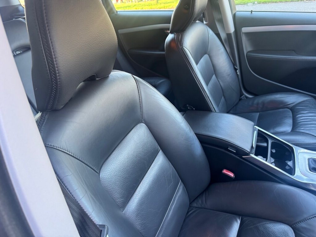 Used Volvo XC70 2011 for sale - 76998896: Photo 7