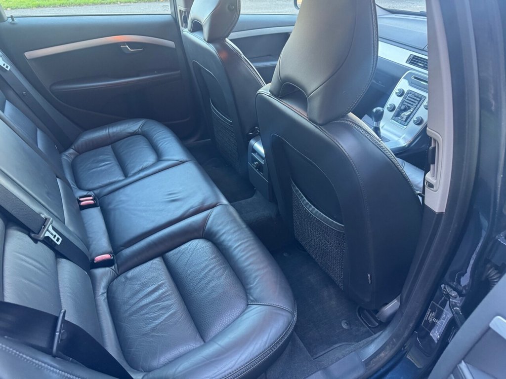 Used Volvo XC70 2011 for sale - 76998896: Photo 9