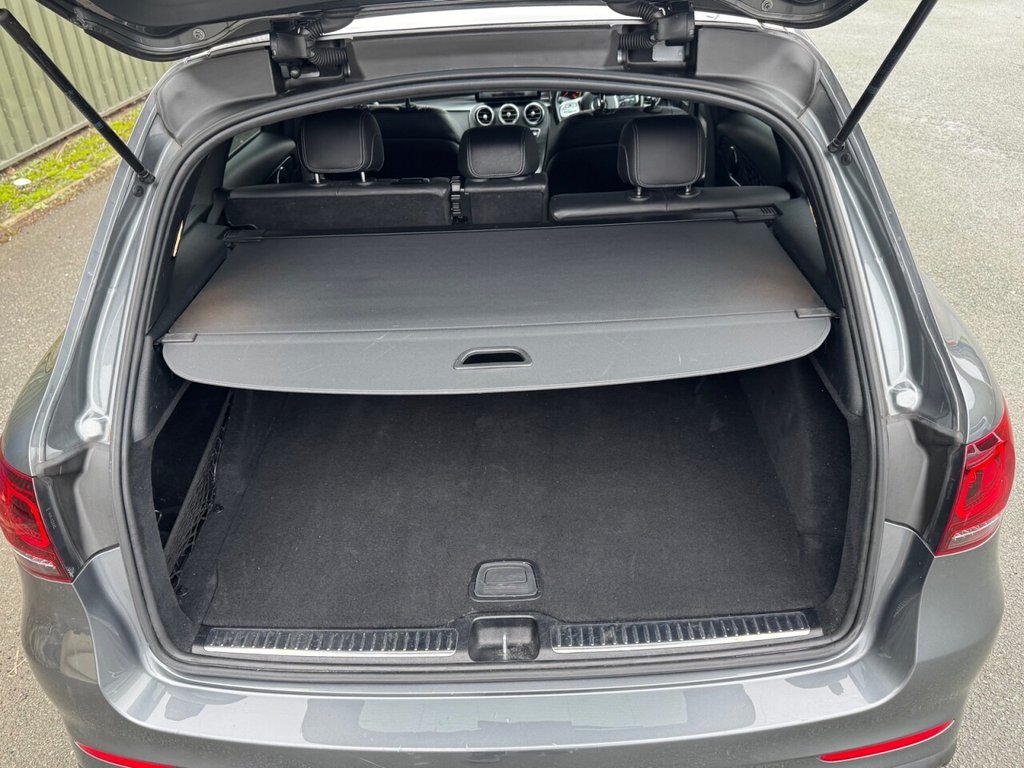 Used Mercedes-Benz GLC 2020 for sale - 76998881: Photo 12