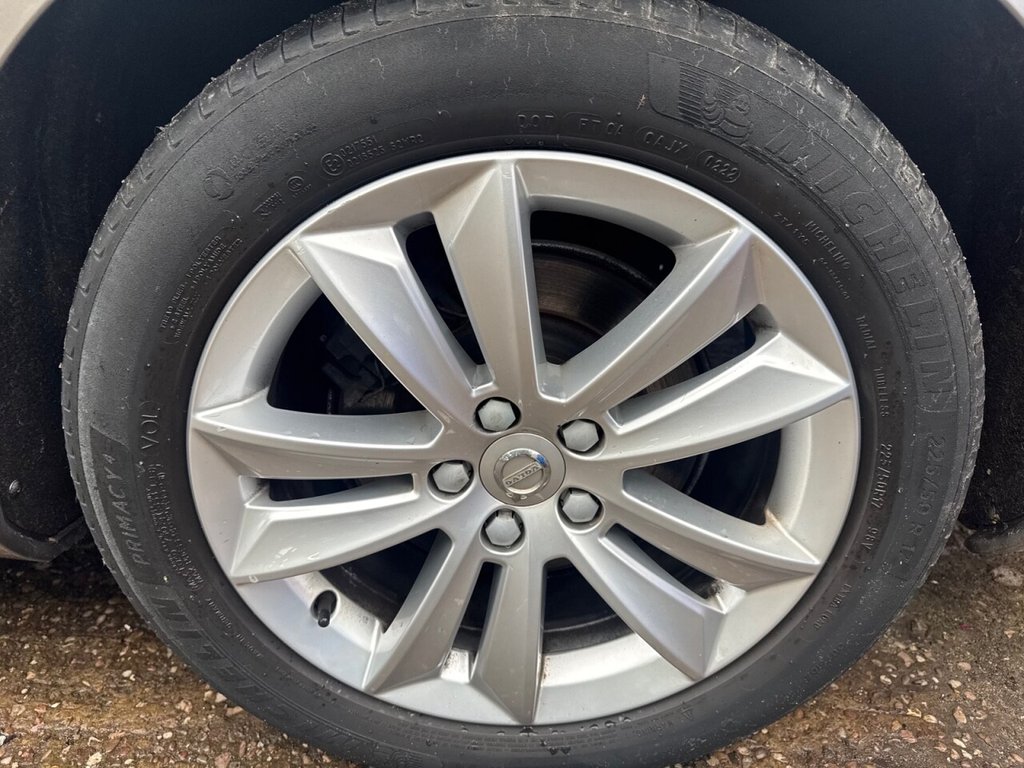 Used Volvo V60 2019 for sale - 77153439: Photo 13