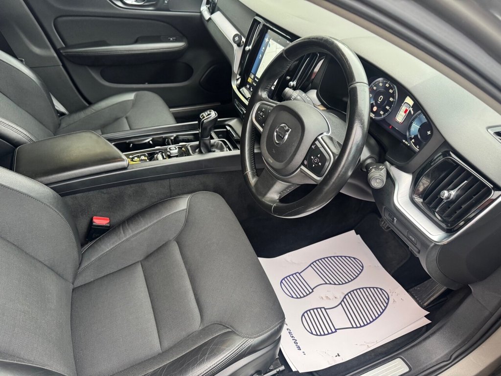 Used Volvo V60 2019 for sale - 77153439: Photo 4