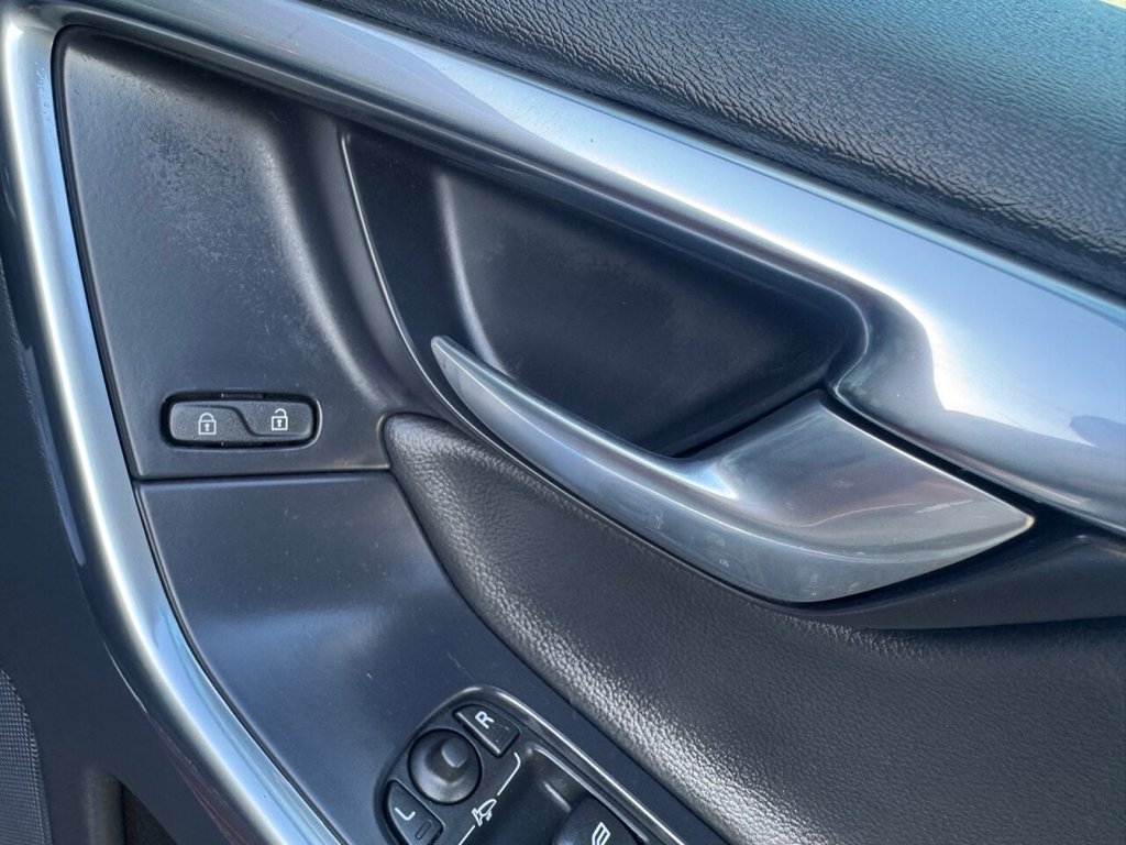 Used Volvo XC60 2016 for sale - 77089402: Photo 40