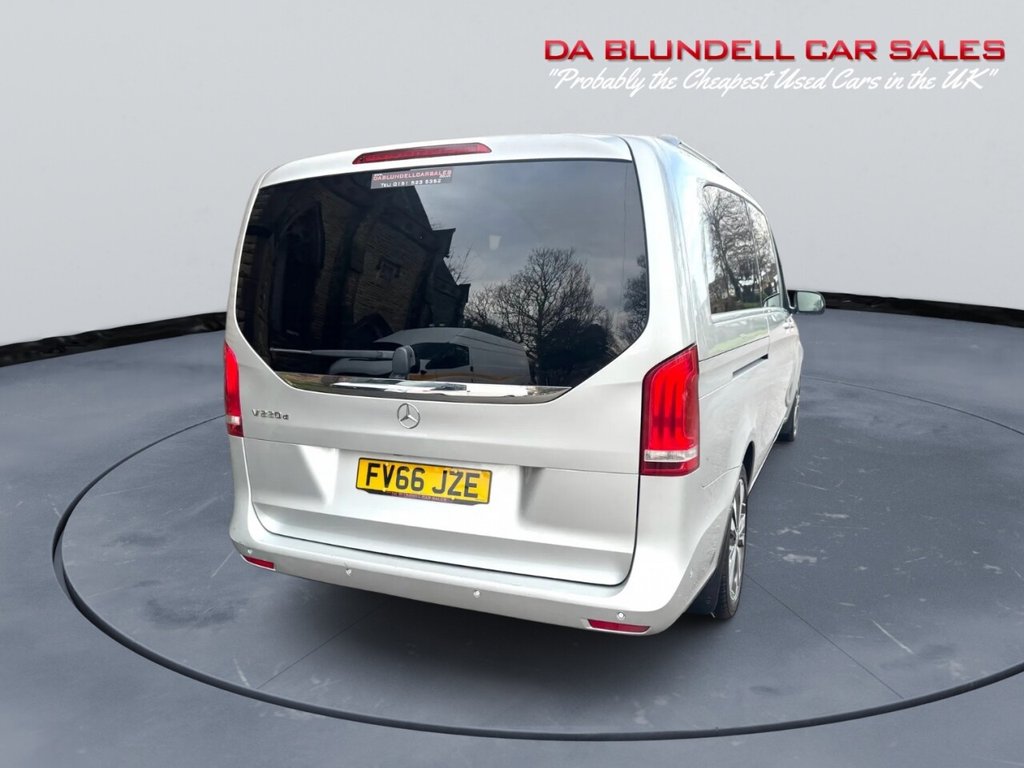 Used Mercedes-Benz V-Class 2016 for sale - 76998900: Photo 16