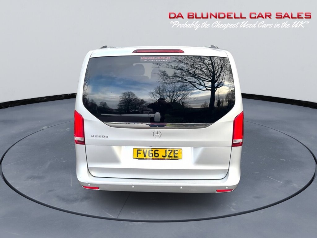 Used Mercedes-Benz V-Class 2016 for sale - 76998900: Photo 27