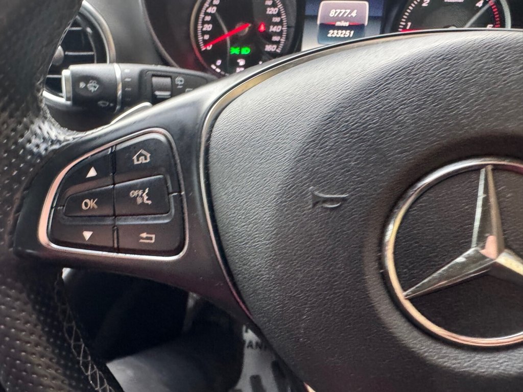 Used Mercedes-Benz V-Class 2016 for sale - 76998900: Photo 42