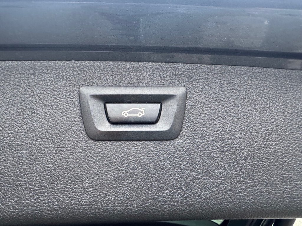 Used BMW 3 Series 2017 for sale - 77038487: Photo 42