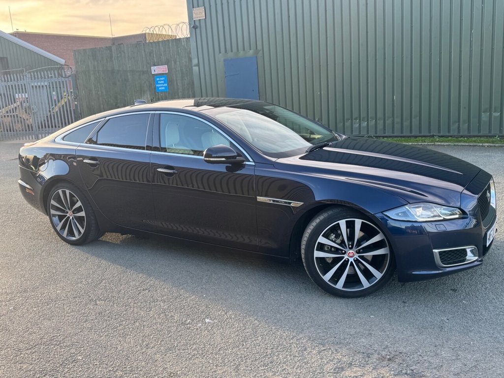 Used Jaguar XJ 2020 for sale - 77048923: Photo 2