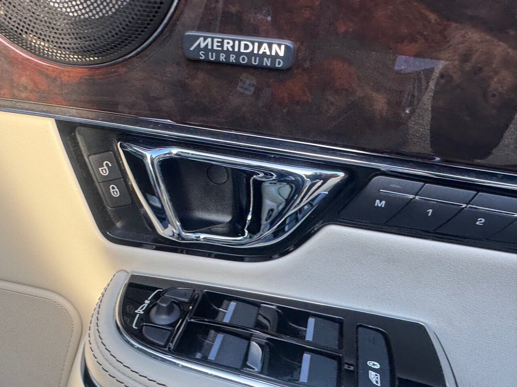 Used Jaguar XJ 2020 for sale - 77048923: Photo 36