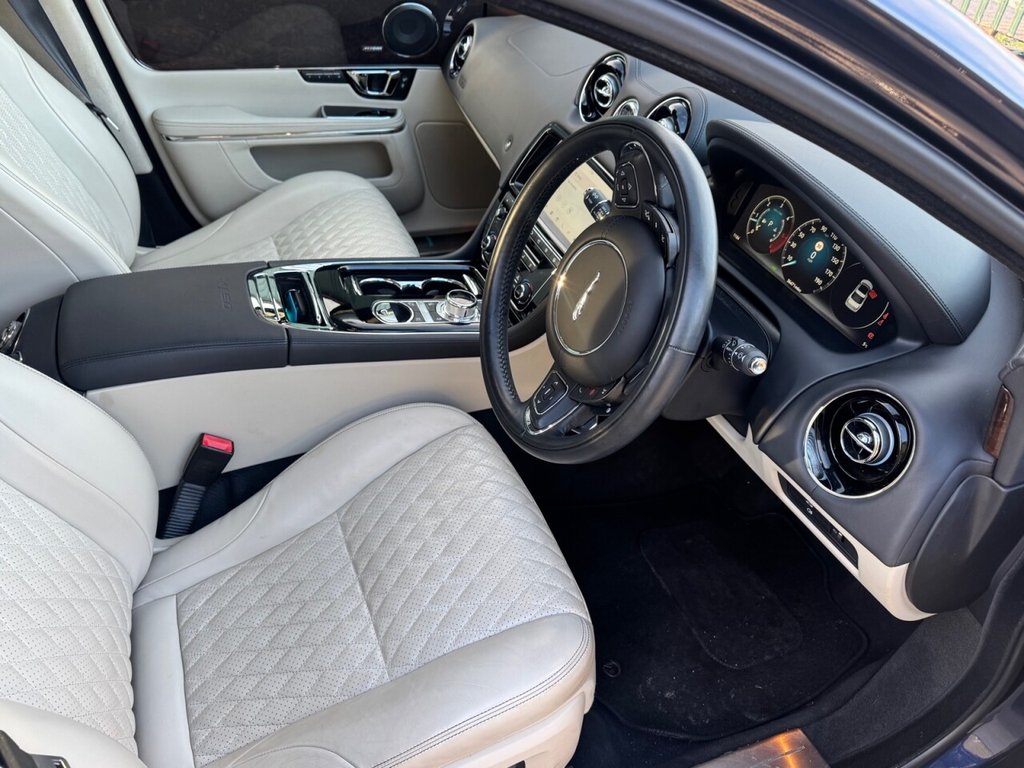 Used Jaguar XJ 2020 for sale - 77048923: Photo 4