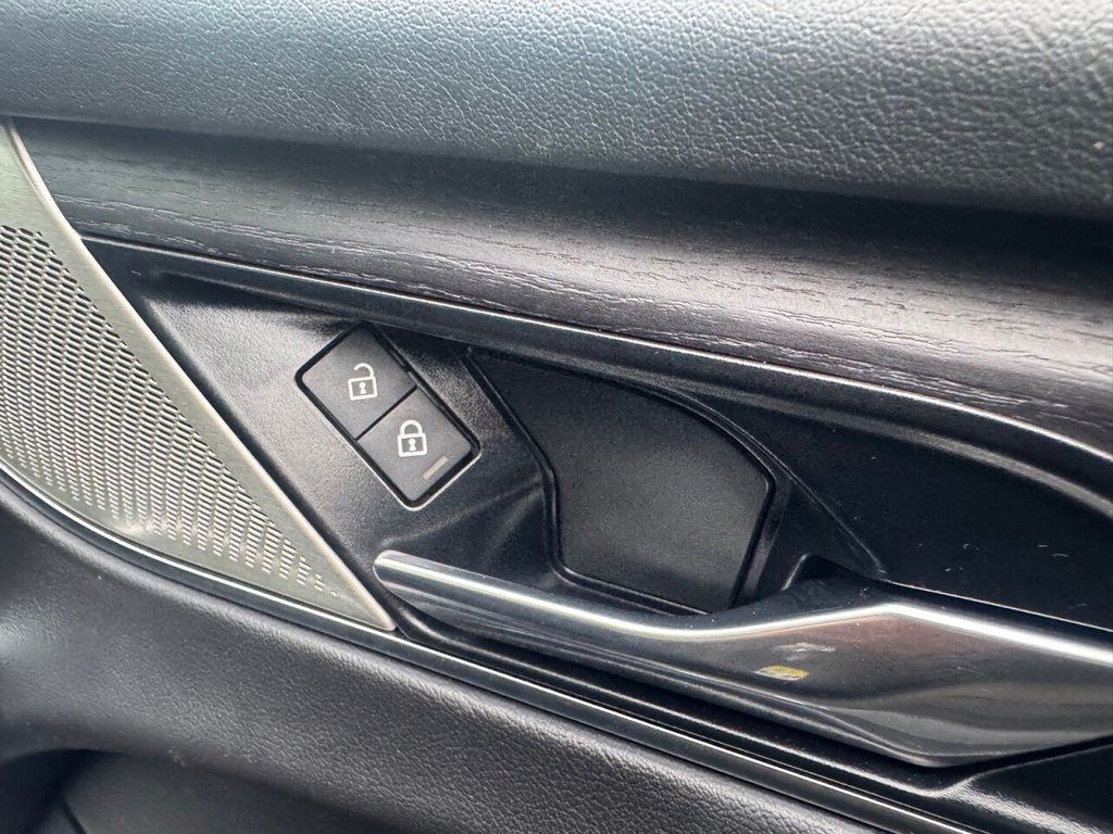 Used Jaguar F-Pace 2023 for sale - 76998901: Photo 48