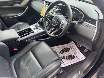 Used Jaguar F-Pace 2023 for sale - 76998901: Photo