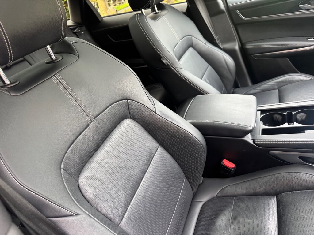 Used Jaguar F-Pace 2023 for sale - 76998901: Photo 5