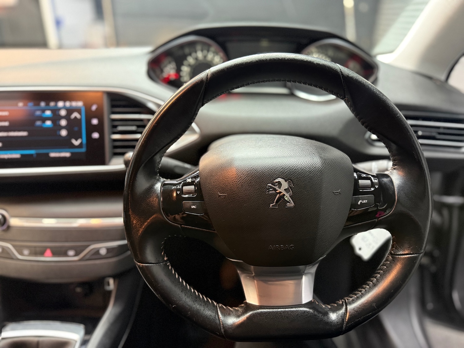 Used Peugeot 308 2018 for sale - 76595513: Photo 19